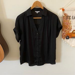 Naked Zebra Black Button-Front Short Sleeve Blouse